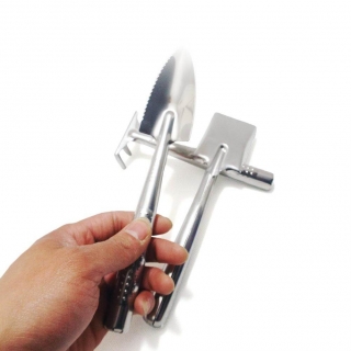 Zahradní nářadí stříbrné